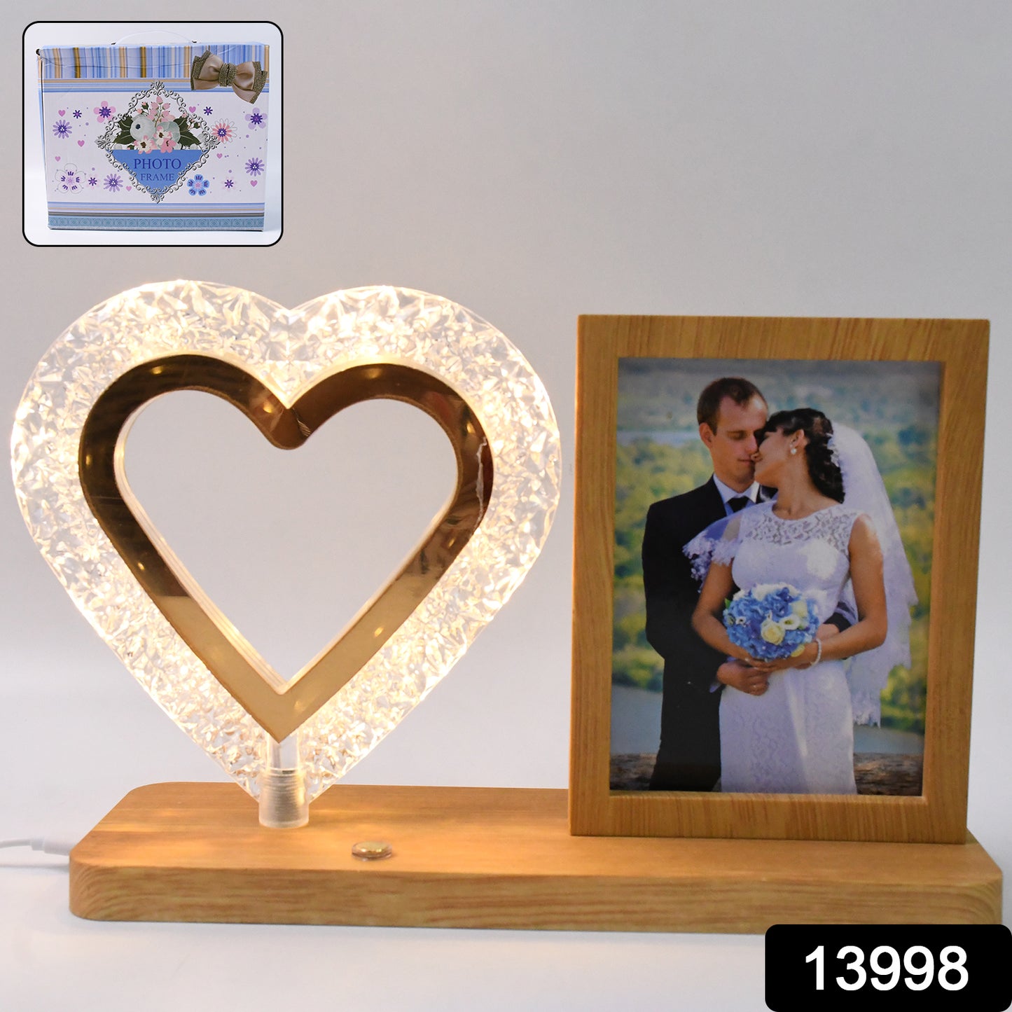 Heart-shaped crystal LED lamp photo frame by Wukusy, a romantic night lamp perfect for weddings and love-themed decor.