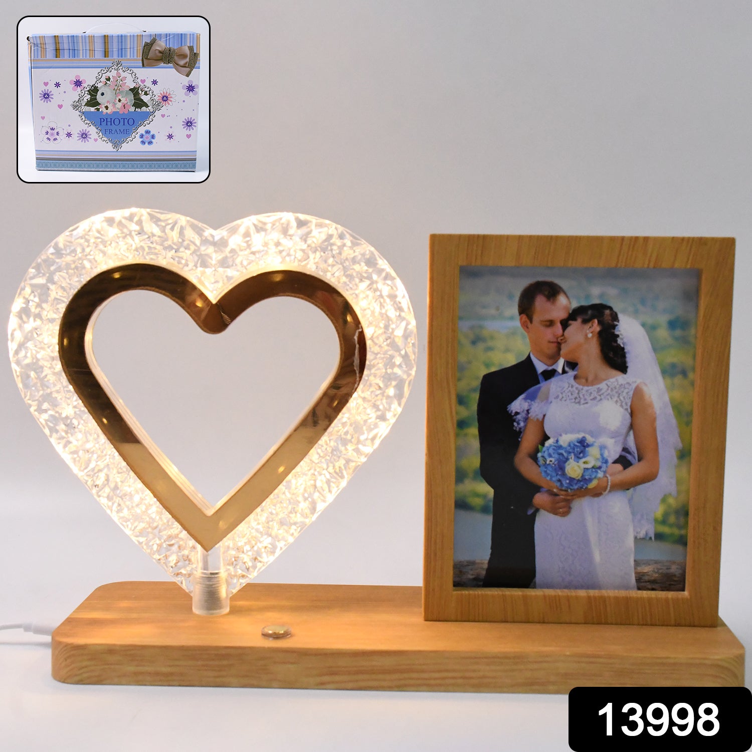 Heart-shaped crystal LED lamp photo frame by Wukusy, a romantic night lamp perfect for weddings and love-themed decor.