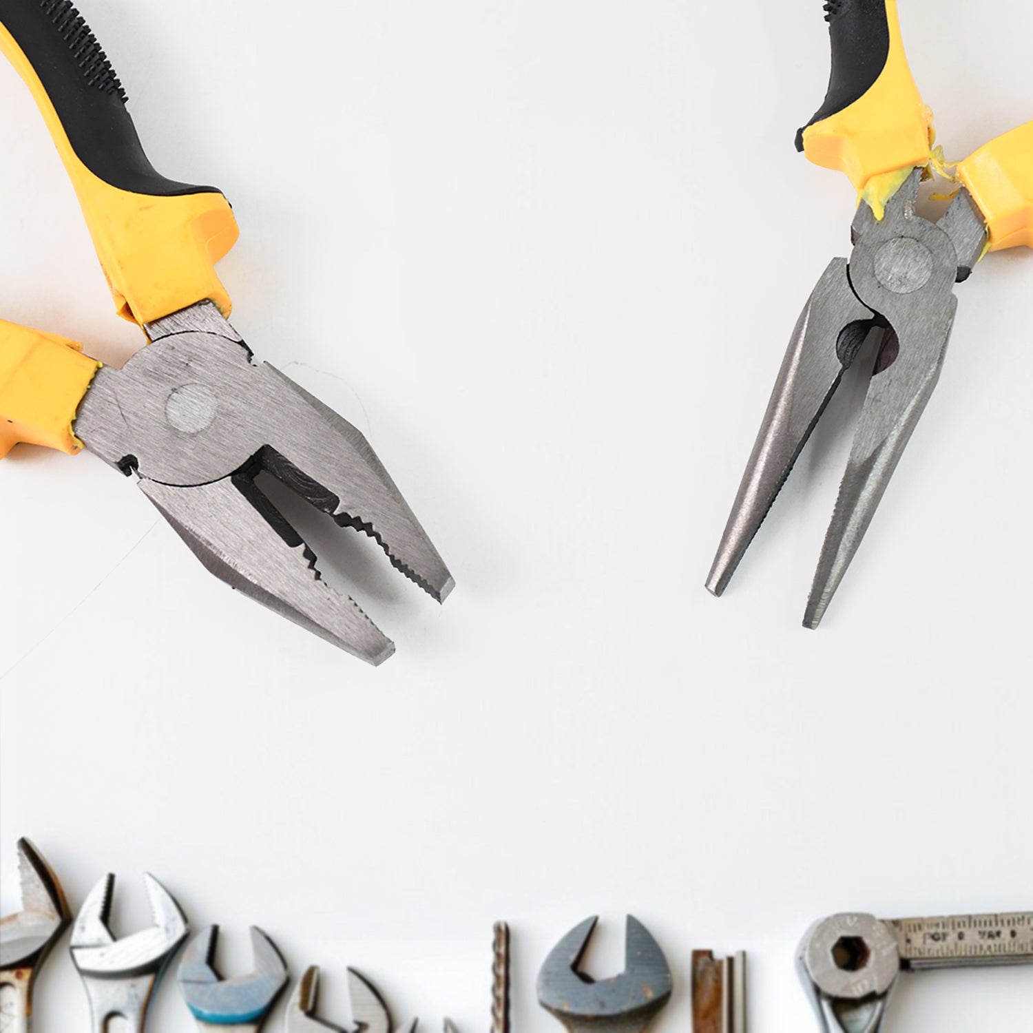 Wukusy 2-piece home improvement plier set with long nose pliers and flat mouth pliers for versatile tasks