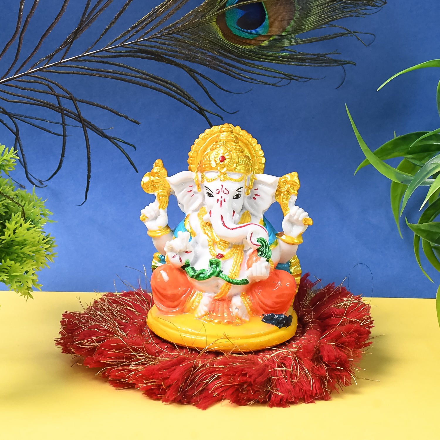 Wukusy Lord Ganesha idol featuring Ganpati statue, decorative showpiece for home improvement or gifts, 1 piece.