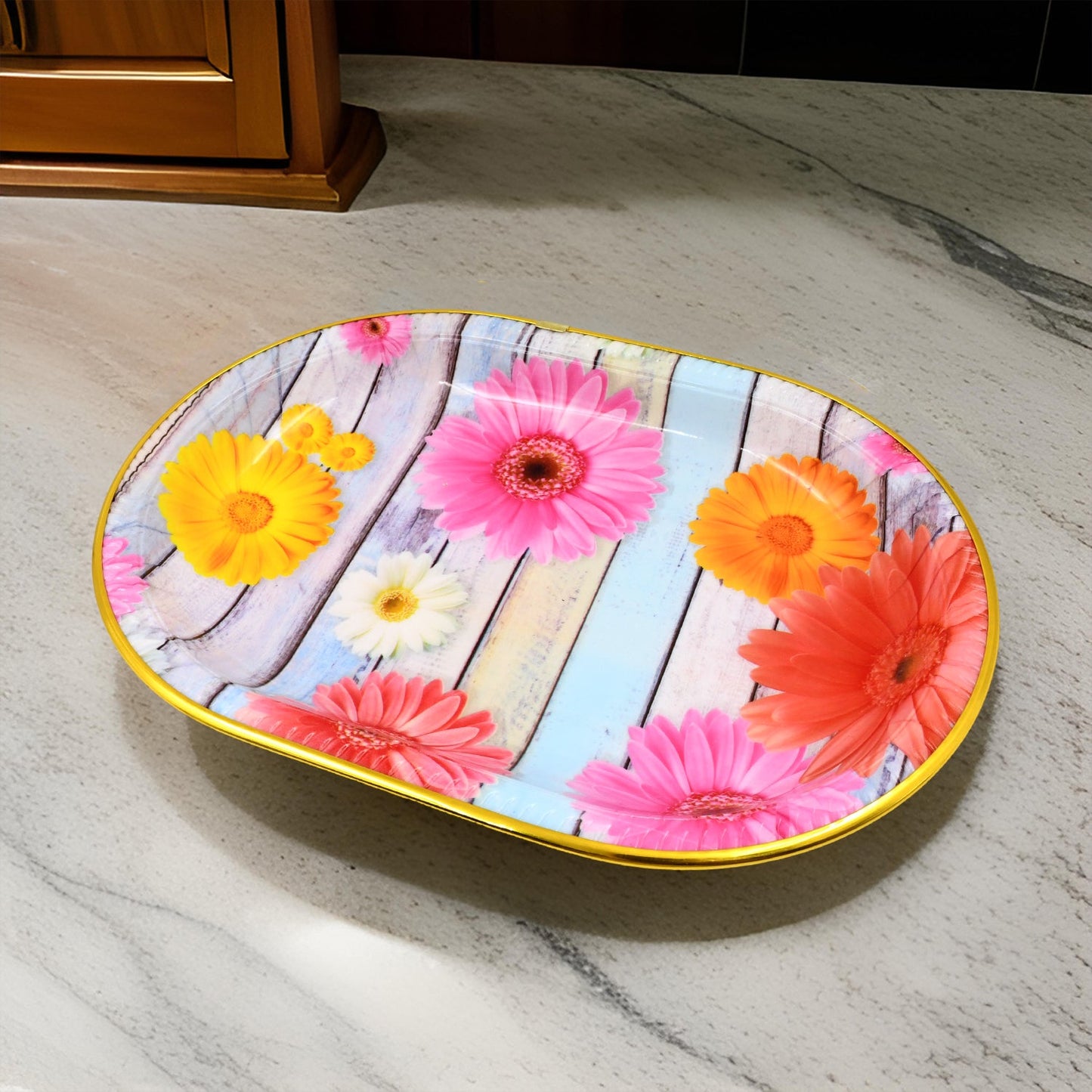 Medium plastic serving tray with colorful flower print, 31x21 cm, ideal for home improvement and decorative serving purposes.