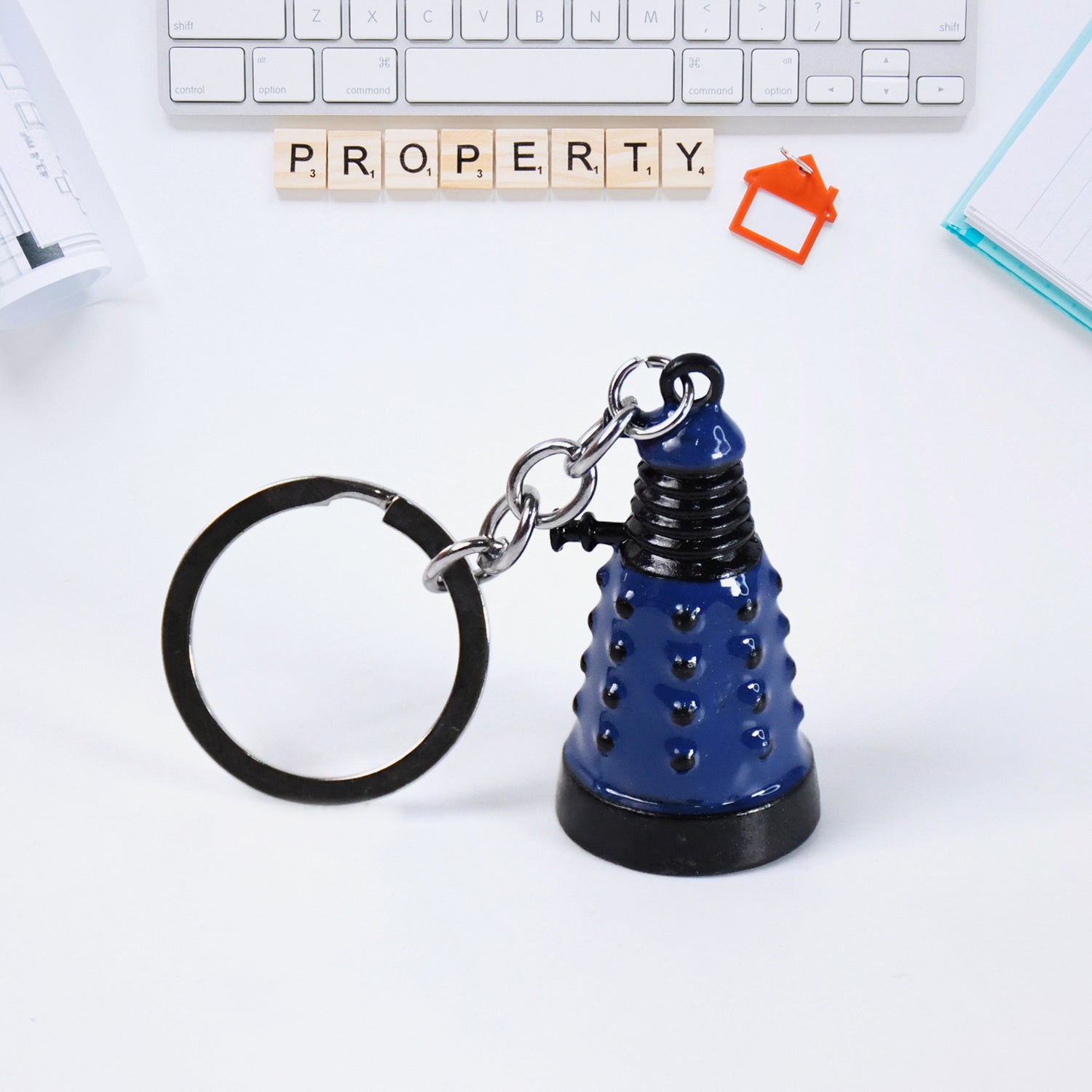 Wukusy metal keychain, durable and stylish accessory in mixed colors, ideal for home improvement or everyday use.
