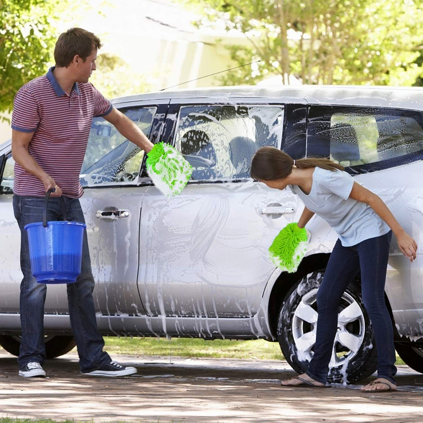 Wukusy microfiber car wash glove mitt for cleaning cars, bikes, and home surfaces, soft and absorbent for gentle cleaning.