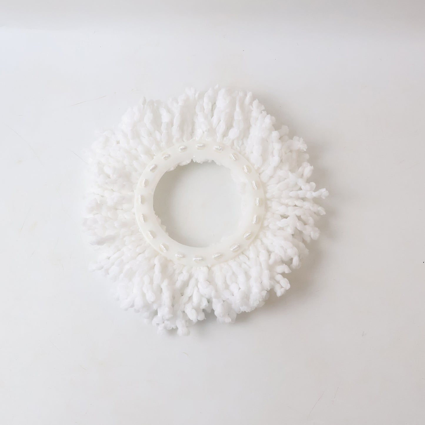 Wukusy microfiber spin mop refill head with 360° rotating design for effective cleaning, shown on a white background.