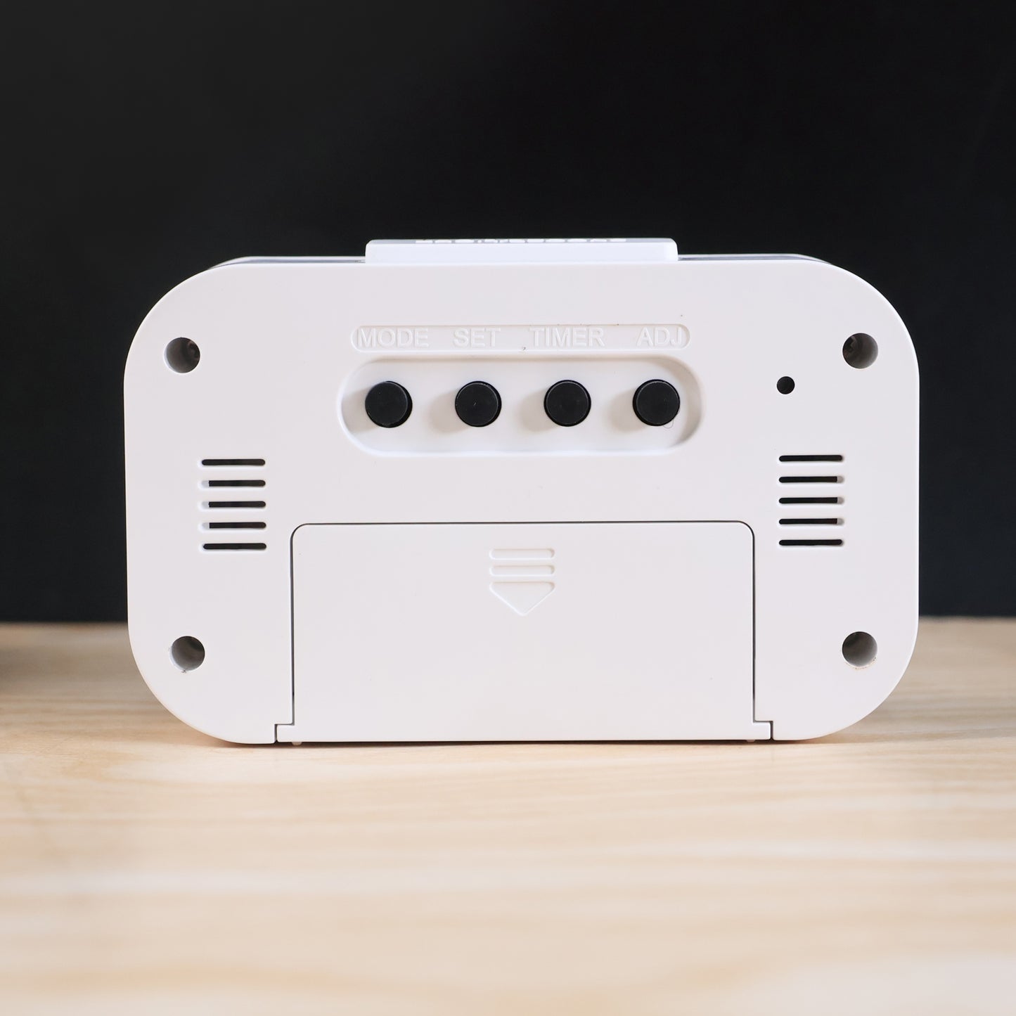 Wukusy modern digital LED alarm mini clock showing time display, compact design, suitable for home improvement and bedside use.
