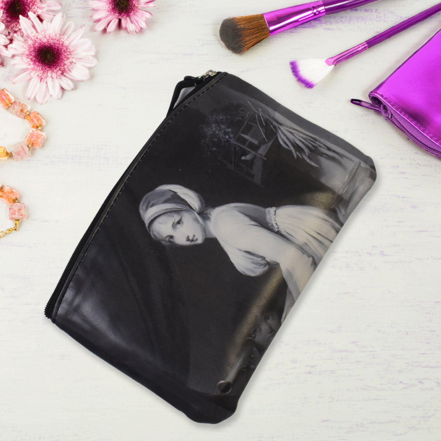 Wukusy multi-purpose storage bag pouch for home organization, featuring a compact and versatile design for household use.