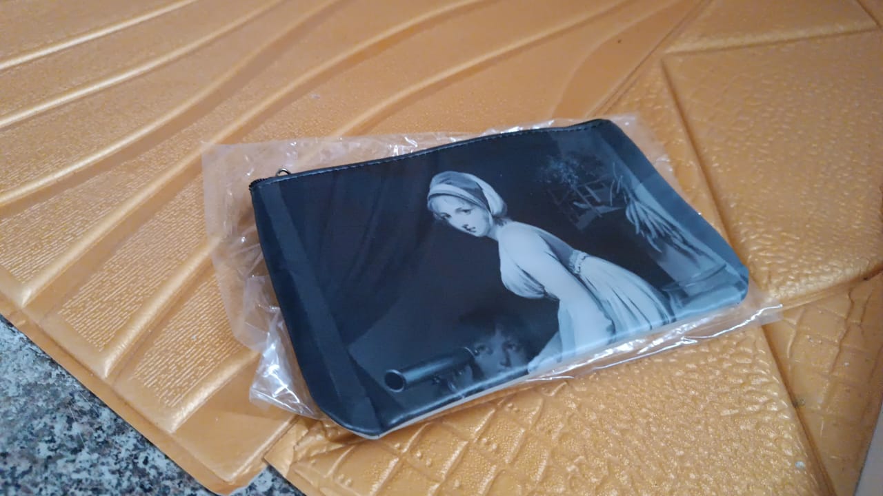 Wukusy multi-purpose storage bag pouch for home organization, made of durable material, with zipper closure and compact design.