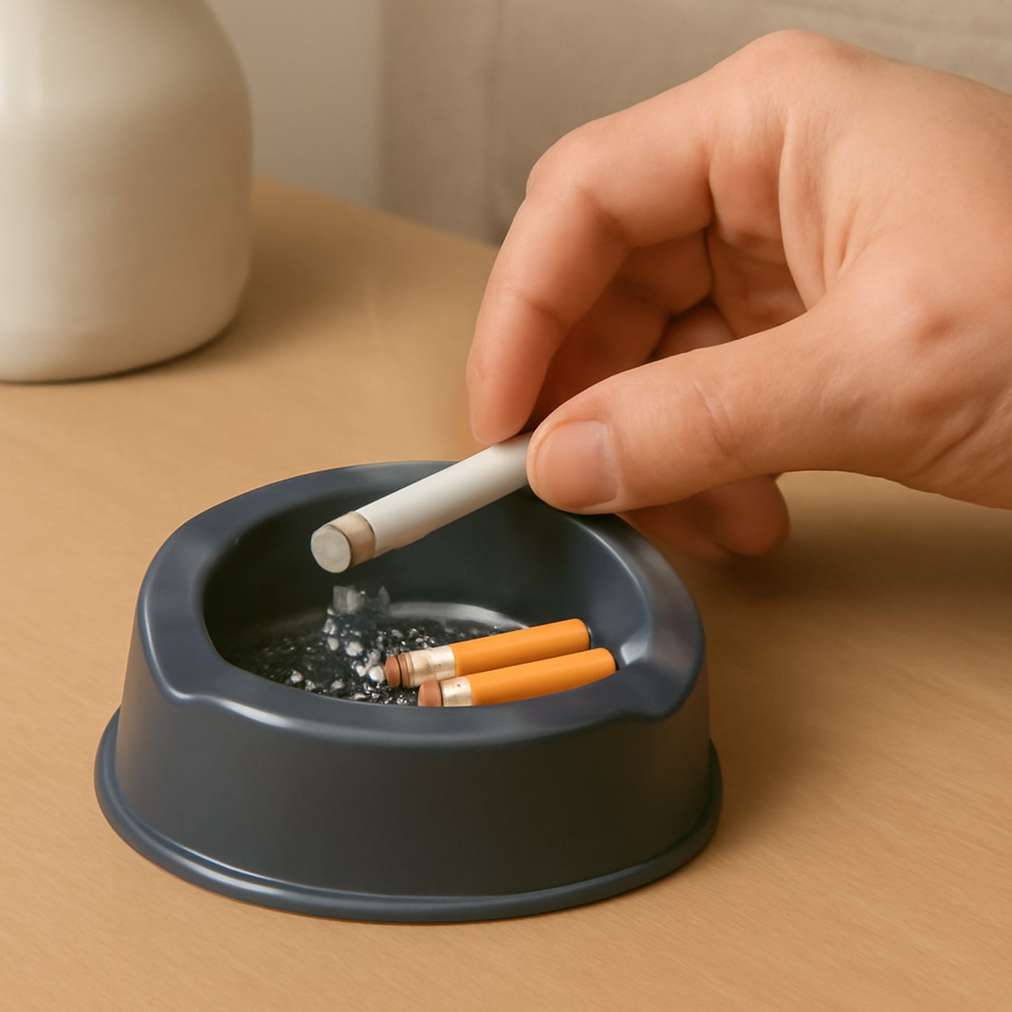 Wukusy Oblivion durable plastic ashtray with wide bowl and triple cigarette holder slots, suitable for home improvement.