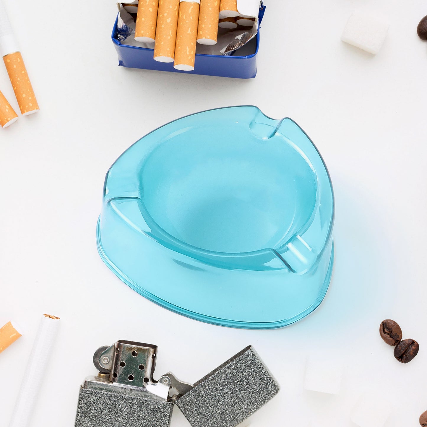Wukusy Oblivion transparent plastic ashtray in mix colors, designed for home improvement, shown with a clear view of the product.