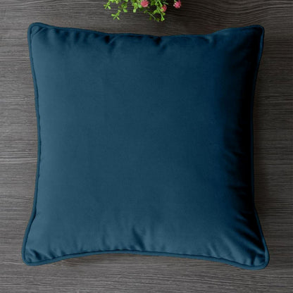 Soft Wukusy pillow covers for couch pillows, 70x60 cm, made for home improvement and comfort in living room decor.