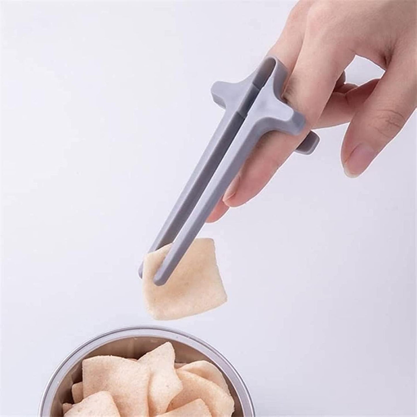 Wukusy plastic finger chopsticks for gamers, snack clips, 1 piece, durable home improvement tool for easy snacking.