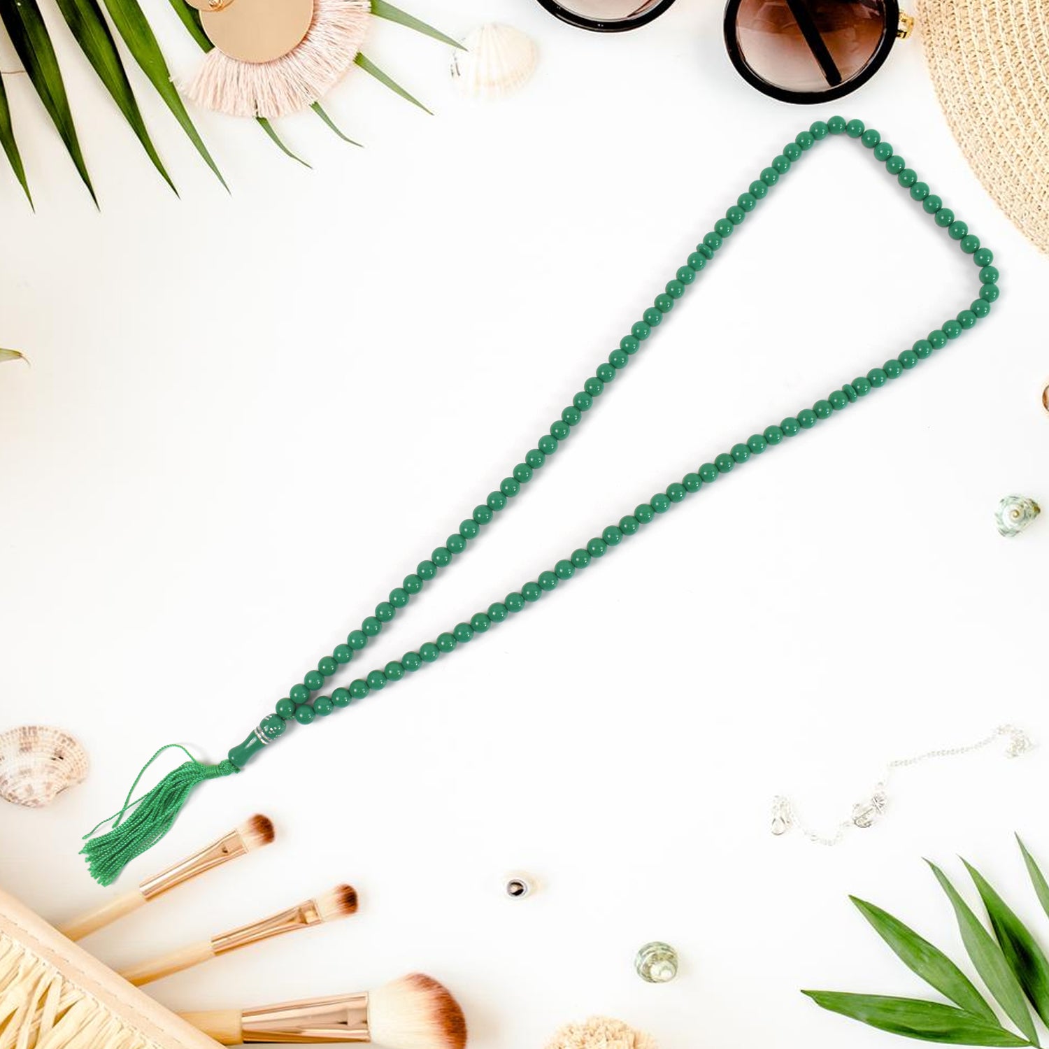 Wukusy Muslim prayer beads Tasbih with 99 beads, used for meditation and prayer, shown in a close-up image.
