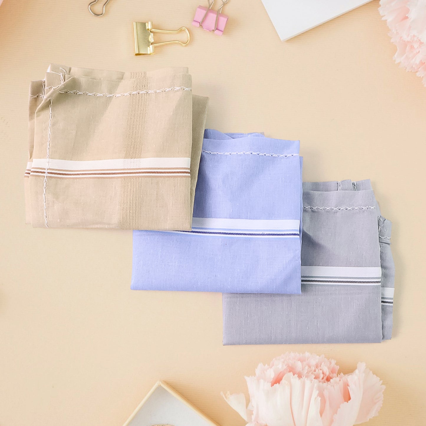 Wukusy premium soft cotton men's handkerchief, 40x40 cm, neatly folded, ideal for home or personal use.