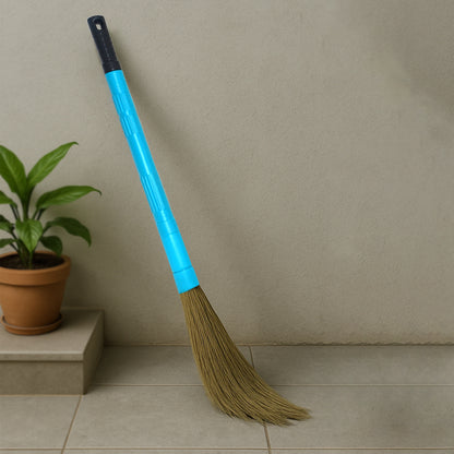 Wukusy Pro Clean expandable floor broom with plastic handle, ideal for home cleaning and sweeping floors.