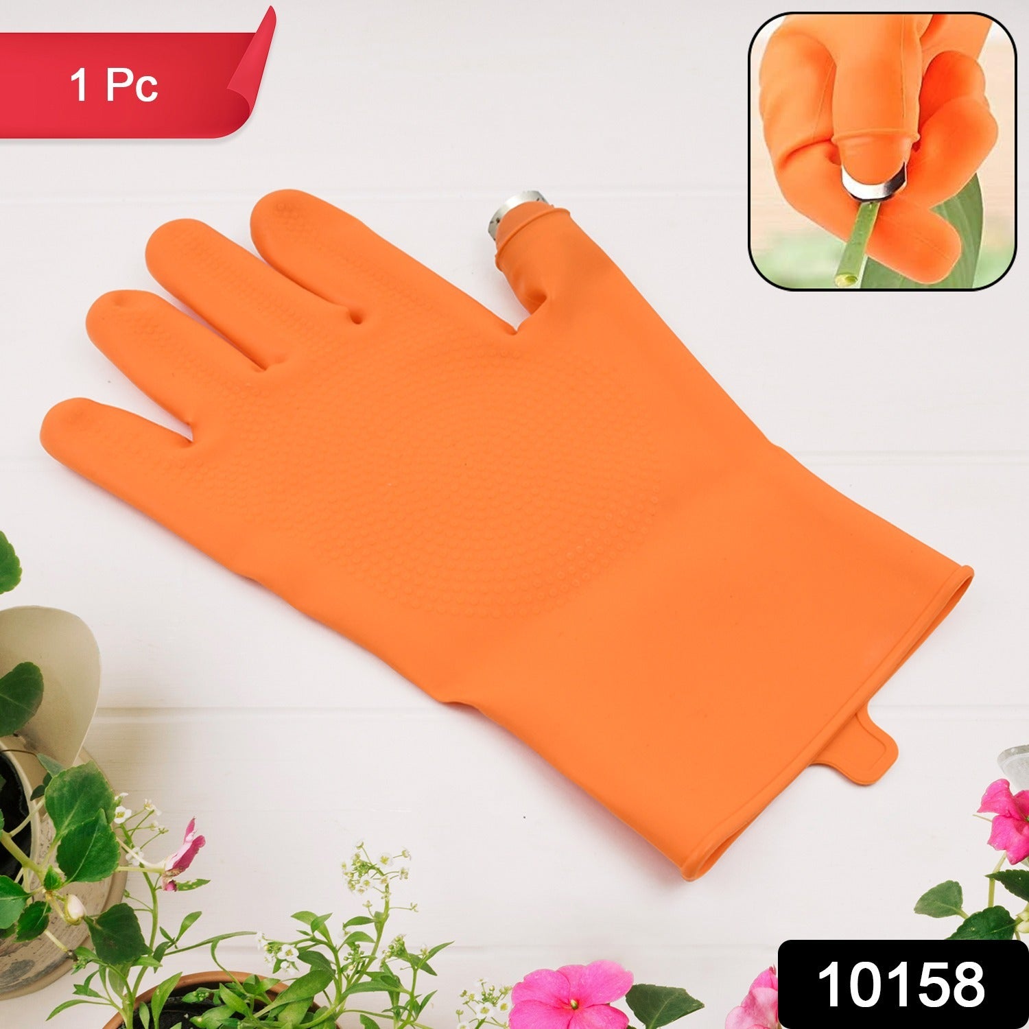 Right-handed silicone thumb cutter glove by Wukusy, designed for home improvement tasks, showing the glove's textured silicone thumb area.