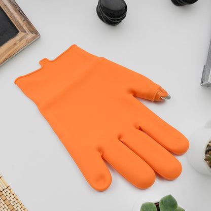Right-handed silicone thumb cutter glove by Wukusy, designed for home improvement tasks, with a textured silicone grip for safety.