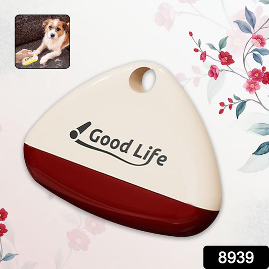 Small Wukusy reusable lint roller for pets, portable multifunctional lint roller for home improvement, shown in use.