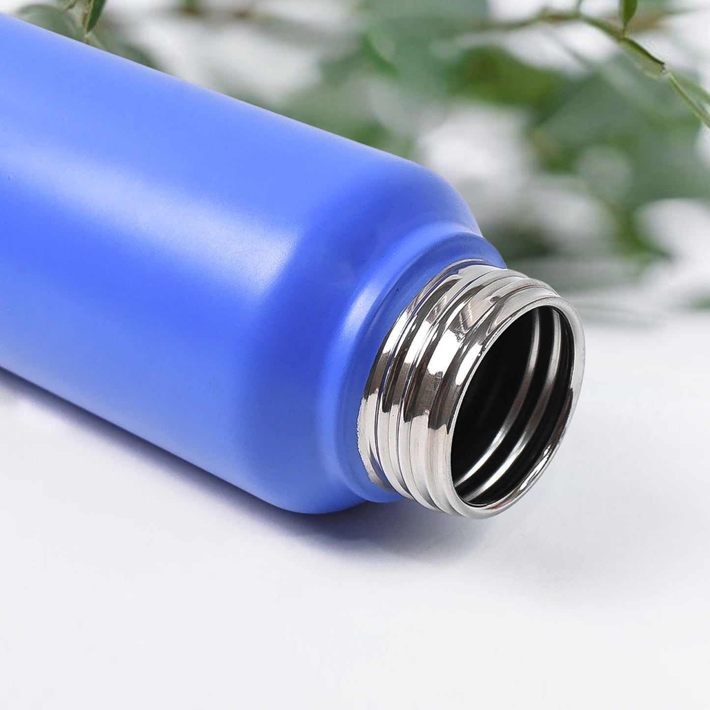 Wukusy stainless steel double wall vacuum-insulated water bottle, 1000 ml, for hot and cold drinks, durable home improvement accessory.