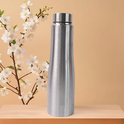 Wukusy stainless steel double wall vacuum-insulated water bottle, 1000 ml, ideal for keeping drinks hot or cold.