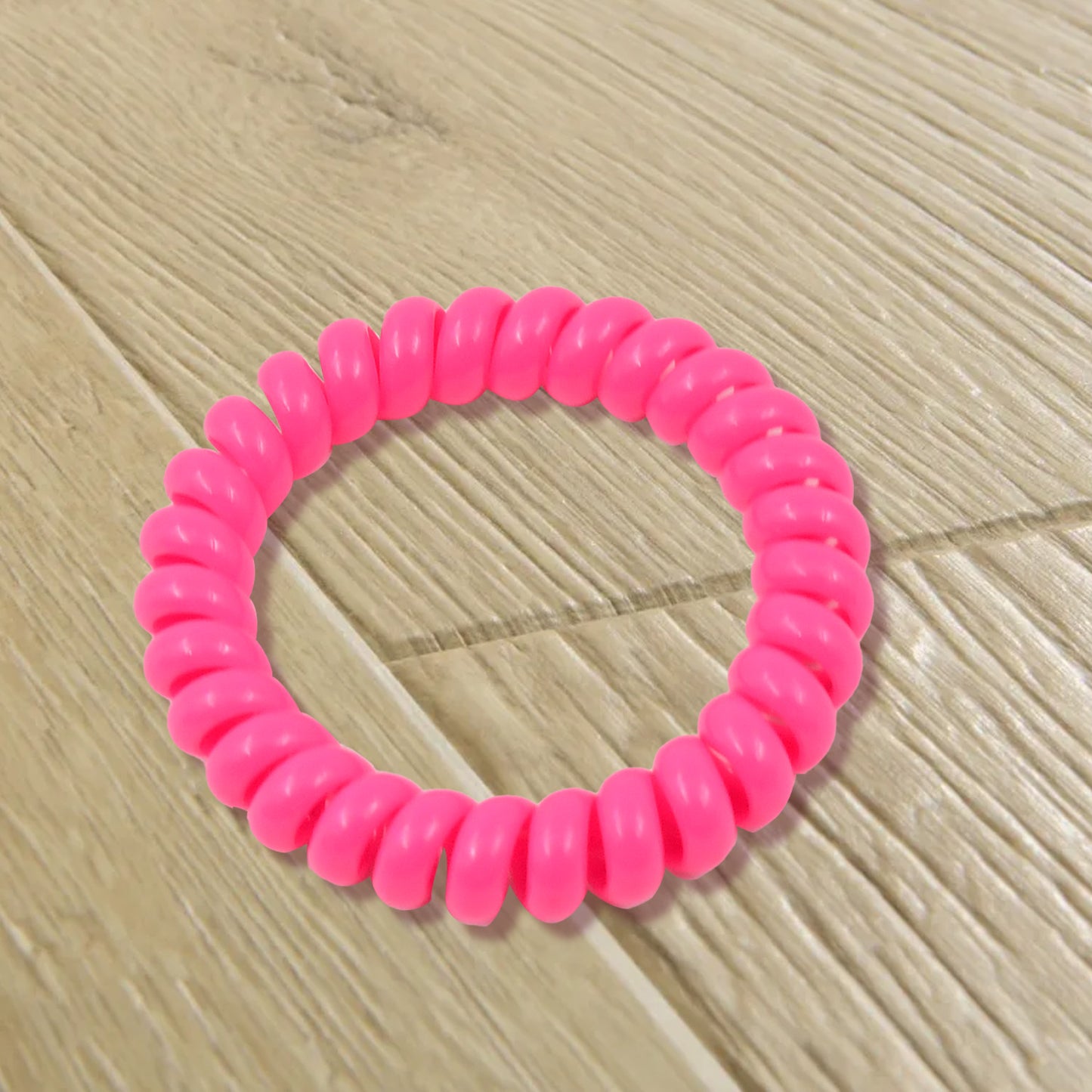 Wukusy telephone wire hair bands pack of 2 in multicolour, flexible hair accessories for styling or securing hair.