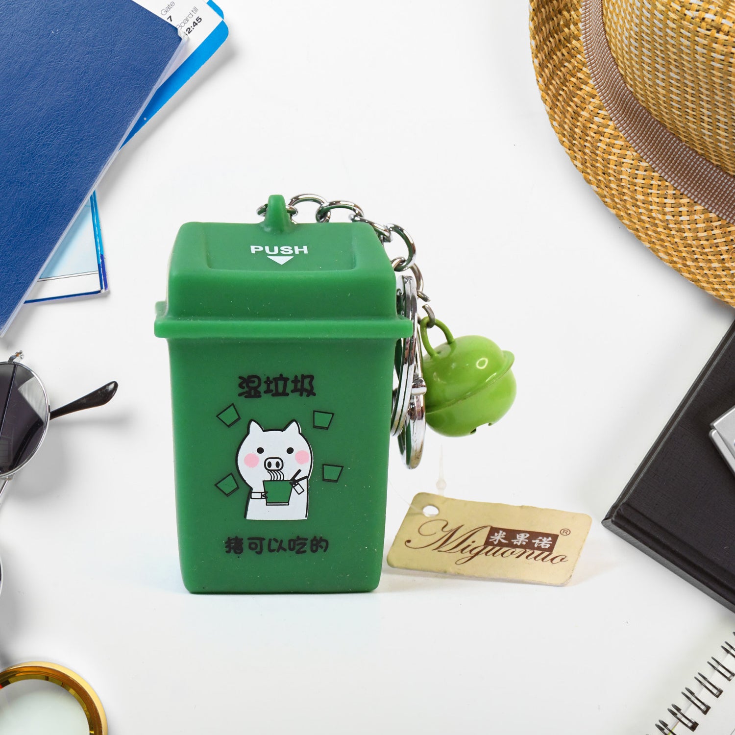 Wukusy trash can keychain with recycle can design, novelty keyring for garbage classification, suitable for adults.