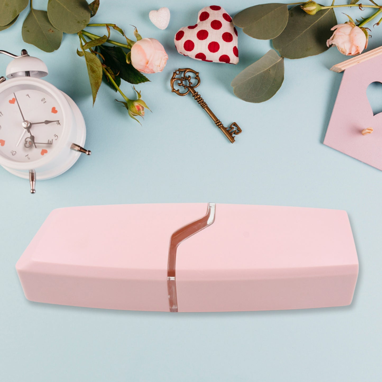 Wukusy portable travel toothbrush case and multifunctional wash cup, compact design for home and travel use.