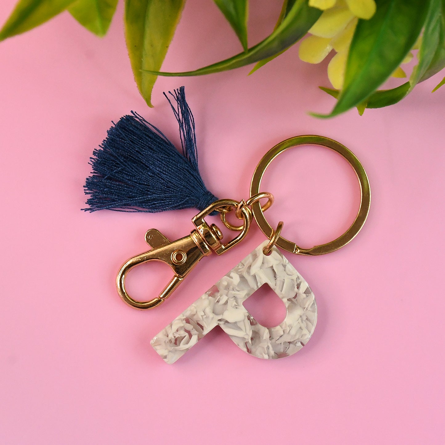 Assorted trendy designer keychains by Wukusy featuring mix designs, perfect for home improvement accessories, 1 piece.