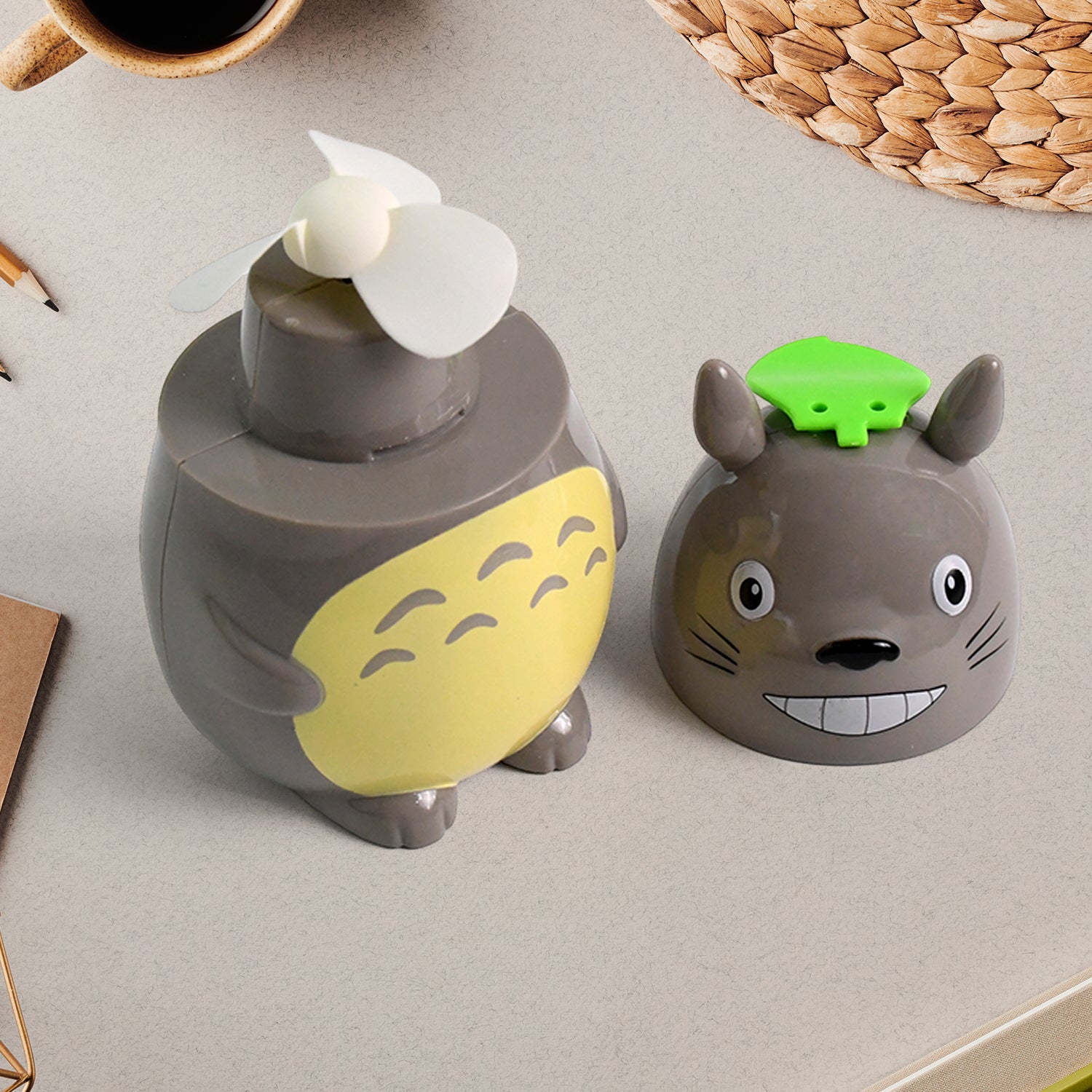 Wukusy USB rechargeable mini cartoon fan for home improvement, compact portable fan with colorful cartoon design.