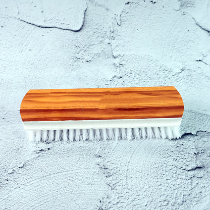 Wukusy Veepee 6-piece cleaning scrub brush set with colorful bristles for washing and home cleaning tasks.