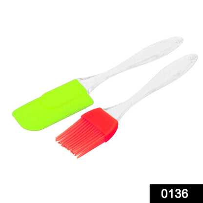 Wukusy spatula and pastry brush set for cake mixing, with silicone heads and wooden handles, ideal for baking and kitchen use