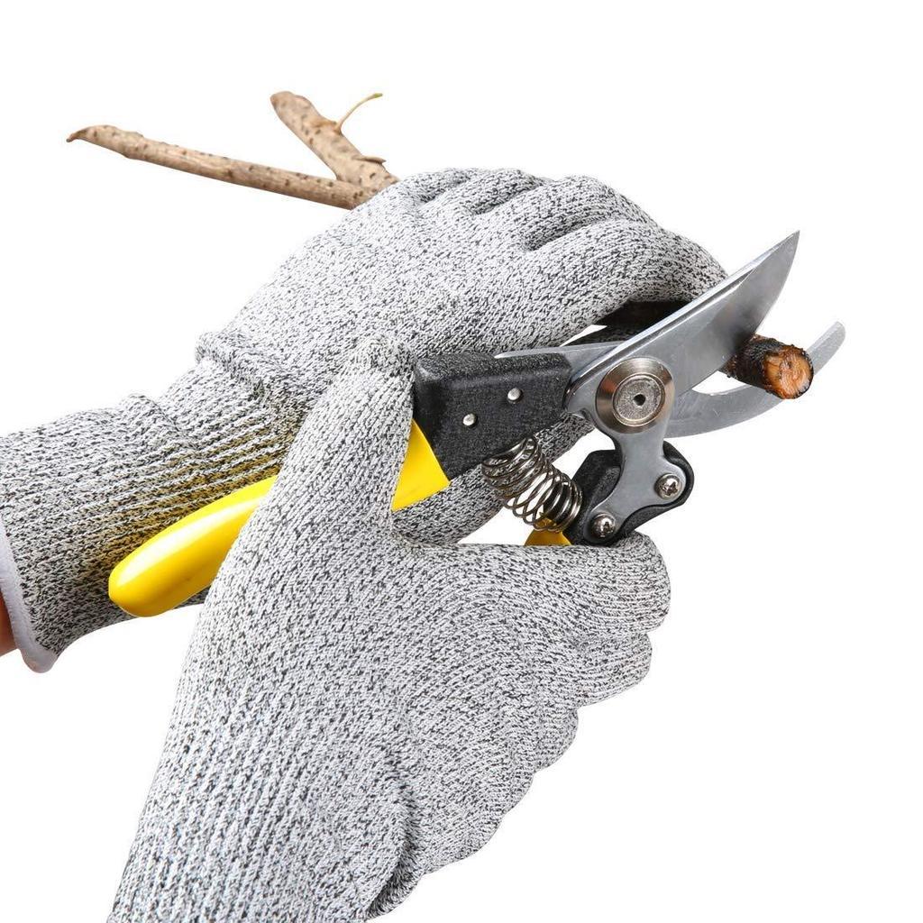 Multicolour Wukusy anti-cutting resistant safety gloves for hand protection, ideal for home and kitchen tasks.