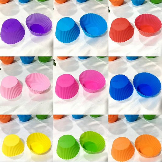 Wukusy silicone cupcake-shaped baking mold for fondant, chocolate, cookies, and pastry decorating in a home kitchen setting.
