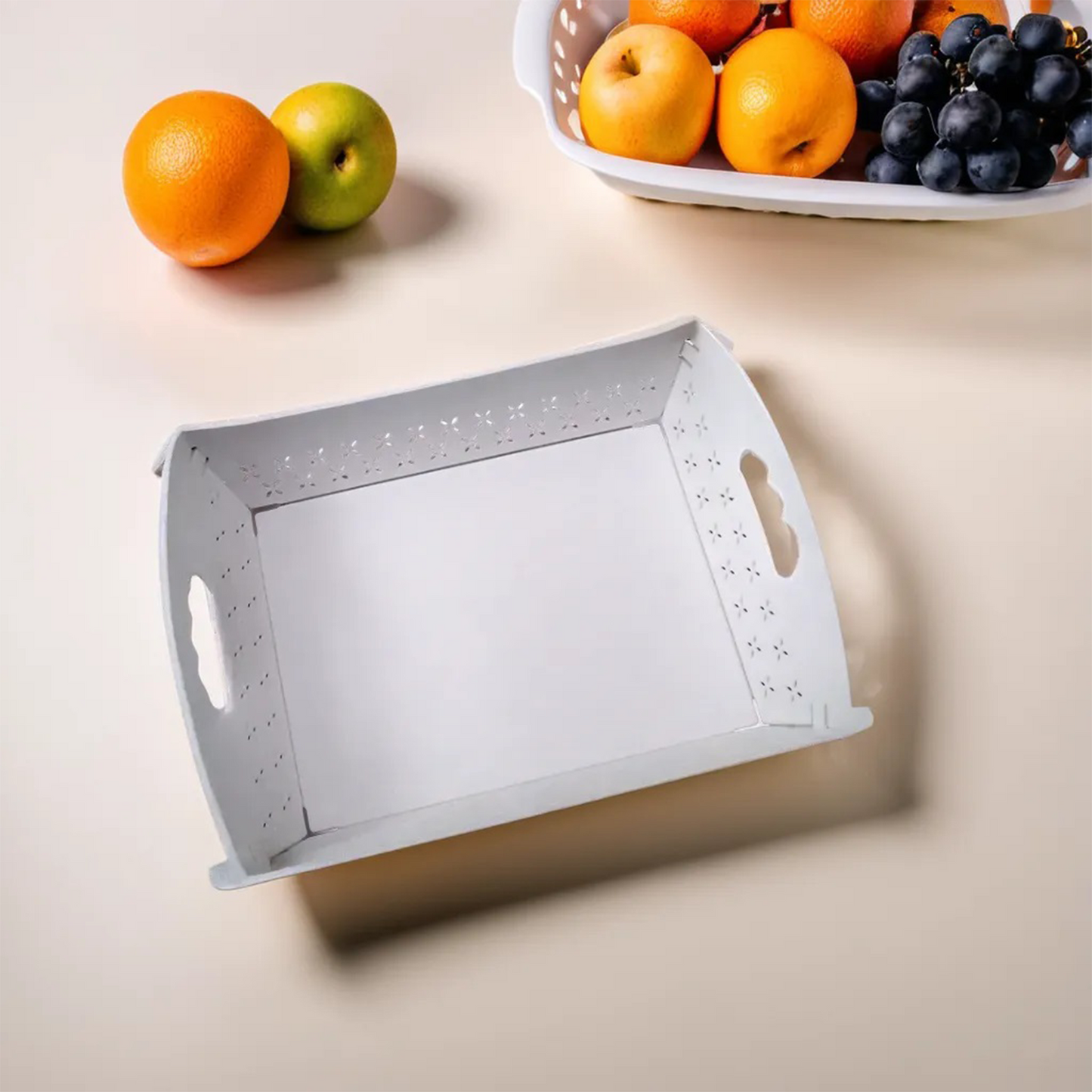 Wukusy foldable plastic serving tray with handle, ideal for food service, outdoor dining, and kitchen use.