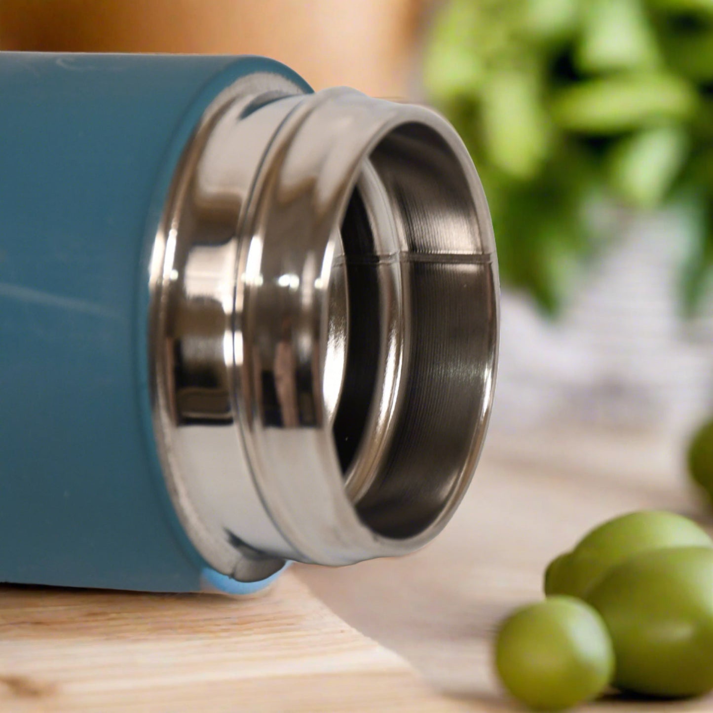 Wukusy 500ml unbreakable stainless steel leak-proof water bottle for hot or cold drinks, ideal for home, gym, travel, and outdoor activities.