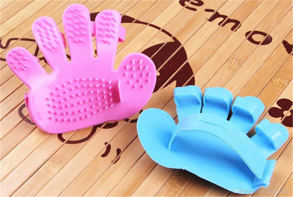 Wukusy rubber pet grooming glove with massage bristles for cleaning and detangling cats and dogs.