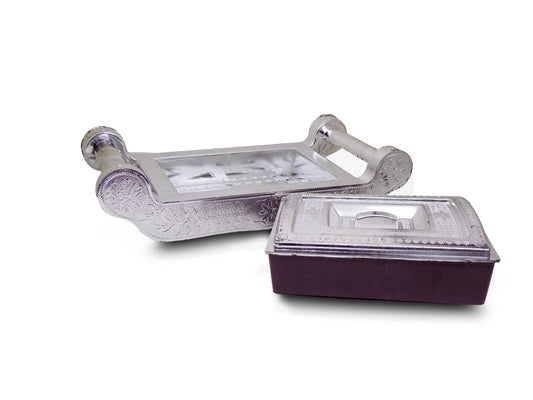 Wukusy 2091 silver storage gift box with four sections, royal design, ideal for home and kitchen organization and gift purposes.