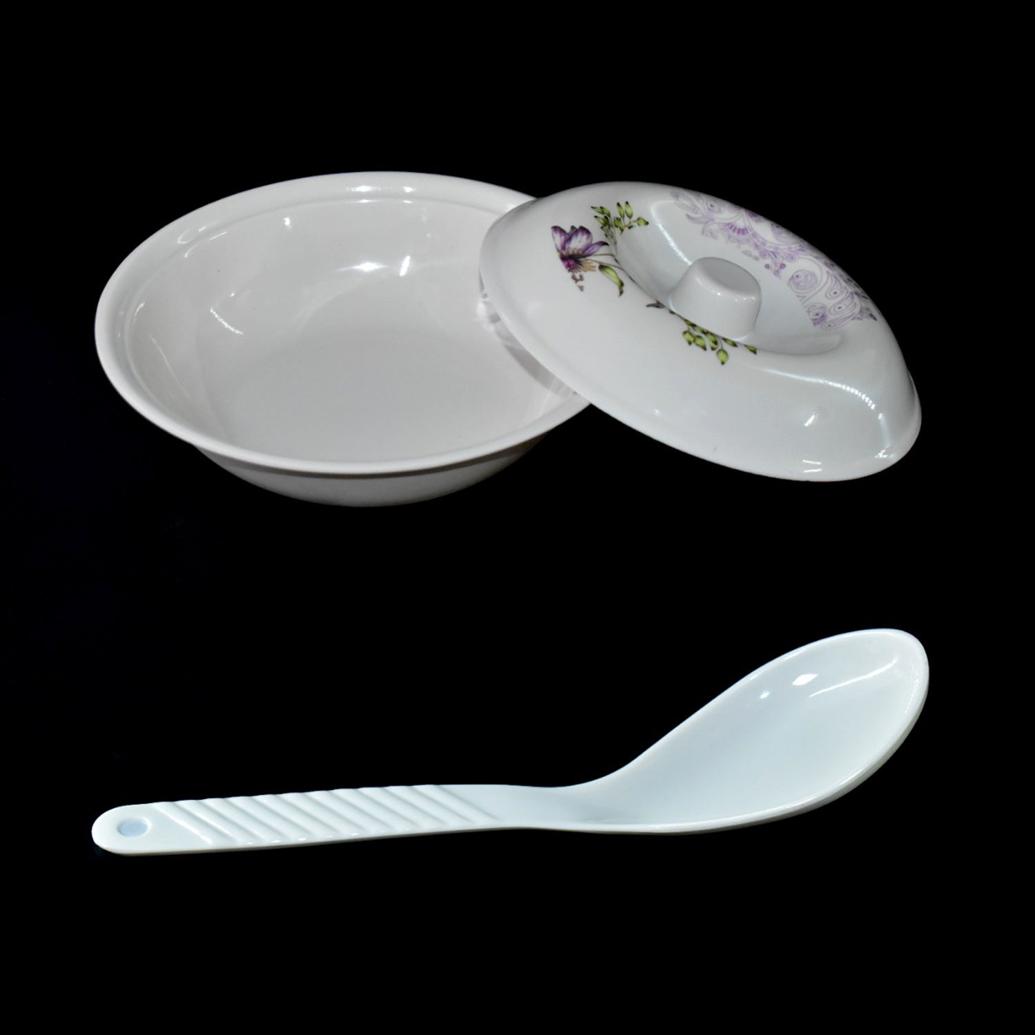 Wukusy Premium 32-piece tableware set with plates and serving dishes for home and kitchen food serving.