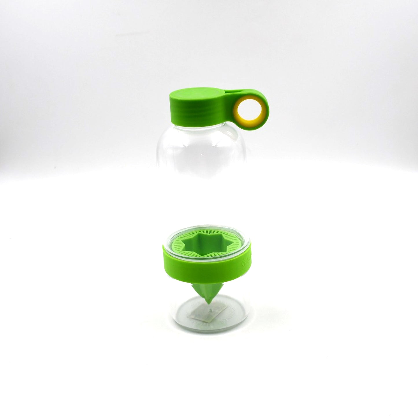 Wukusy Citrus Zinger fruit infuser water bottle with sports duo design, featuring a clear bottle and orange fruit infuser section.