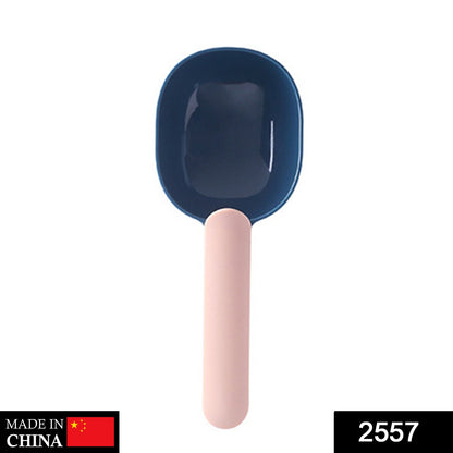 Wukusy pet food shovel with handle clip, made of durable ABS food-grade materials, designed for easy pet food scooping.
