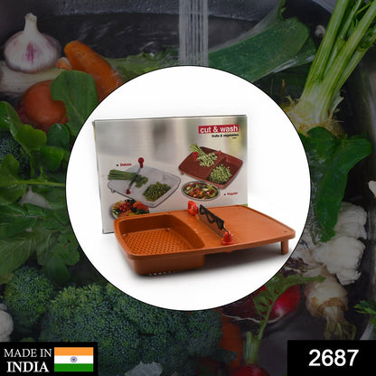Wukusy Cut N Wash Box and Tray for household kitchen use, ideal for cutting and washing fruits and vegetables.