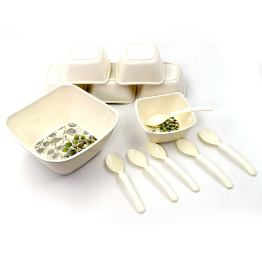 Wukusy 13-piece pudding set used as cutlery for serving food, desserts, and household or official use in a home and kitchen setting.