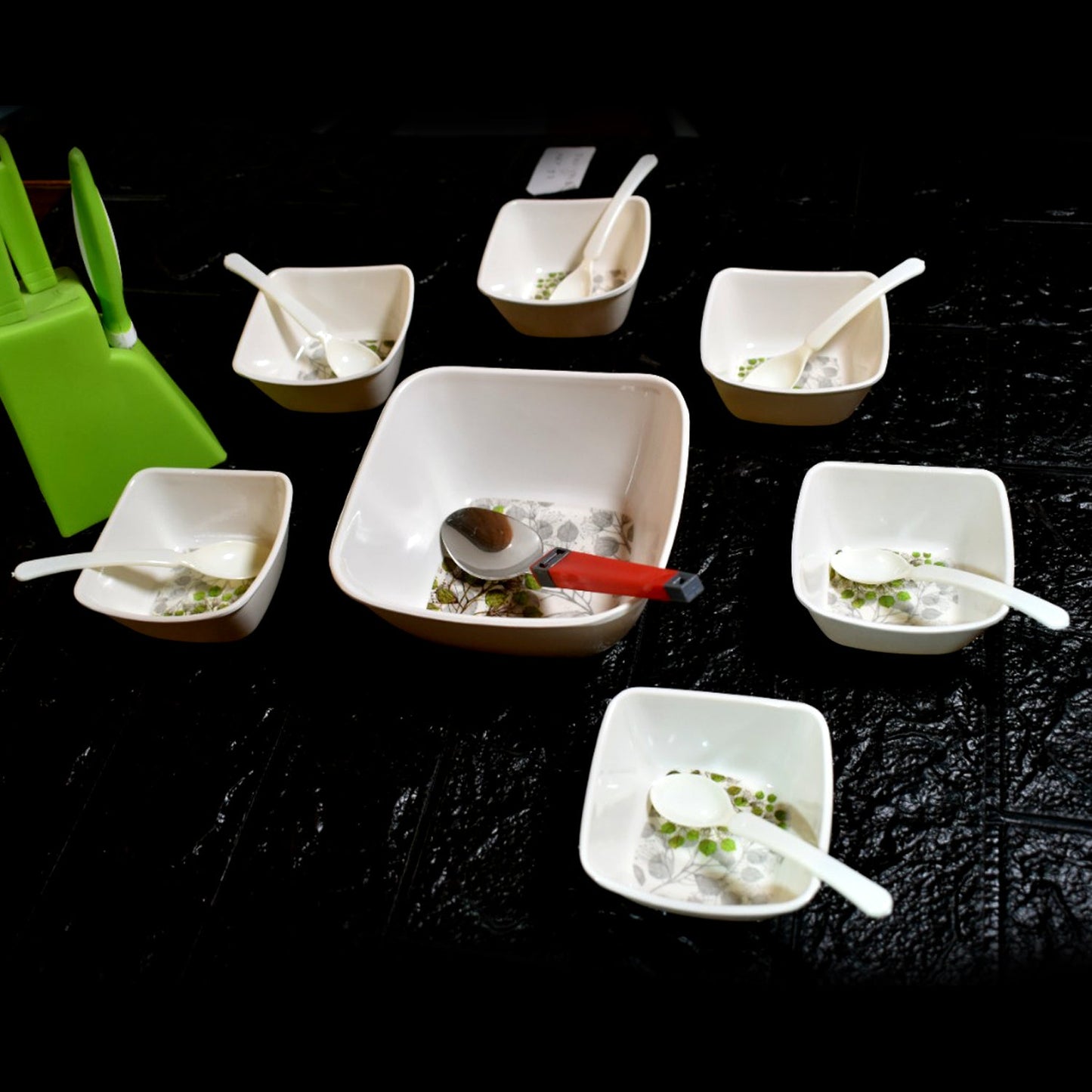 Wukusy 13-piece pudding set used as cutlery for serving food, desserts, and household or official dining purposes.