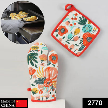 Wukusy professional cotton oven mitt gloves for heat protection in home and kitchen cooking and baking tasks.