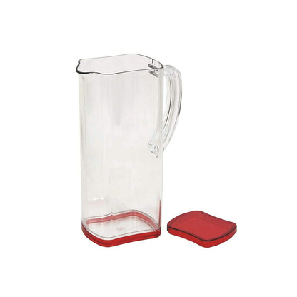 Wukusy 2000ml square jug for carrying water, juices, and beverages, made of clear plastic in a home and kitchen setting.