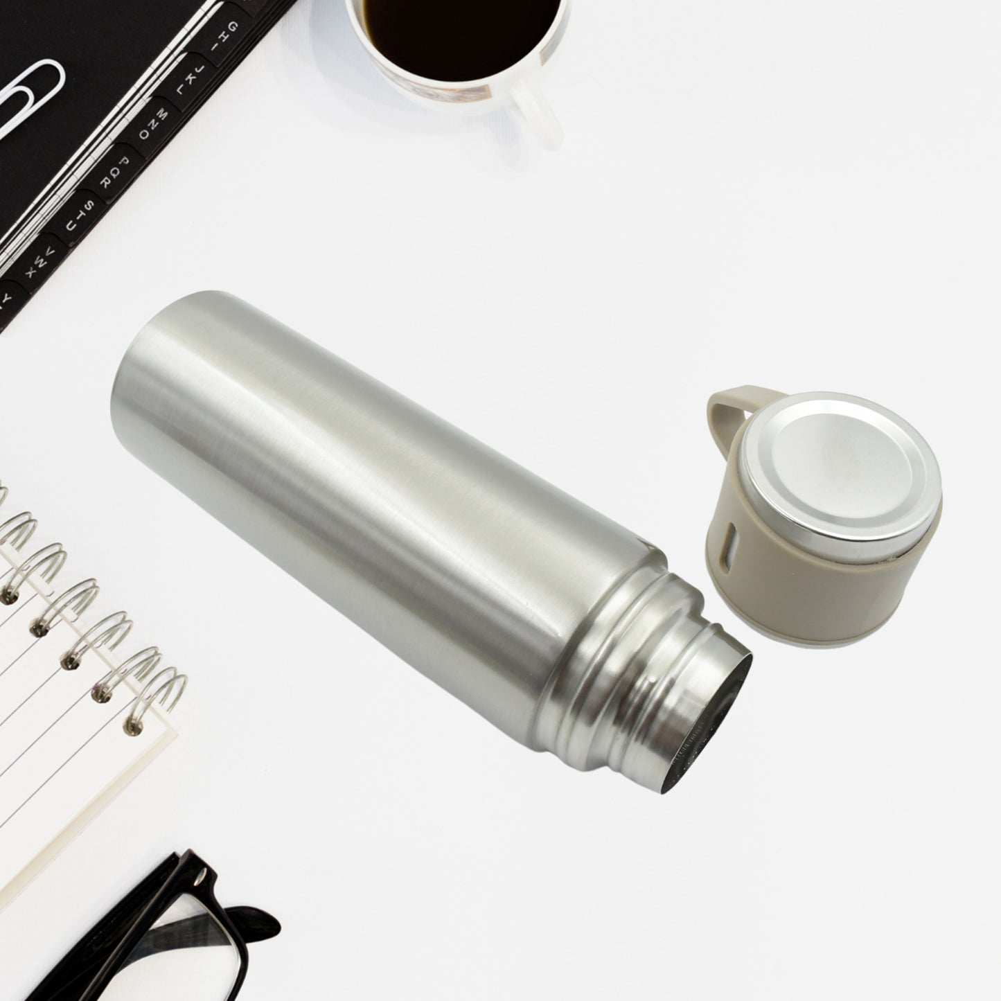 Wukusy stainless steel vacuum flask set with 3 steel cups, 500ml capacity, ideal for hot or cold drinks, travel, and gifting