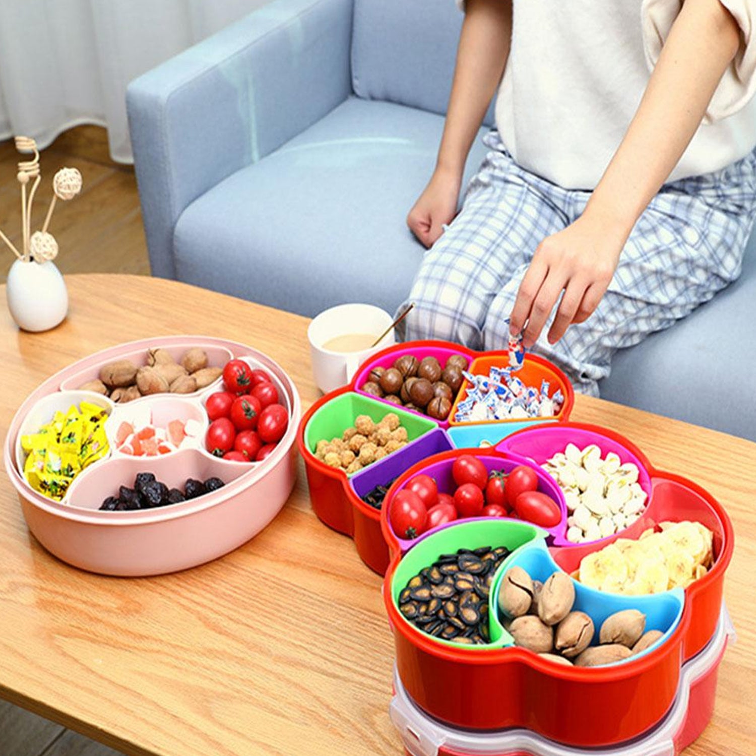 Wukusy 5-compartment food storage box for snacks, nuts, fruits, and candies, ideal for home and kitchen use.