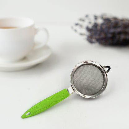 Wukusy tea and coffee strainer filter with stainless steel mesh, suitable for home kitchen brewing.