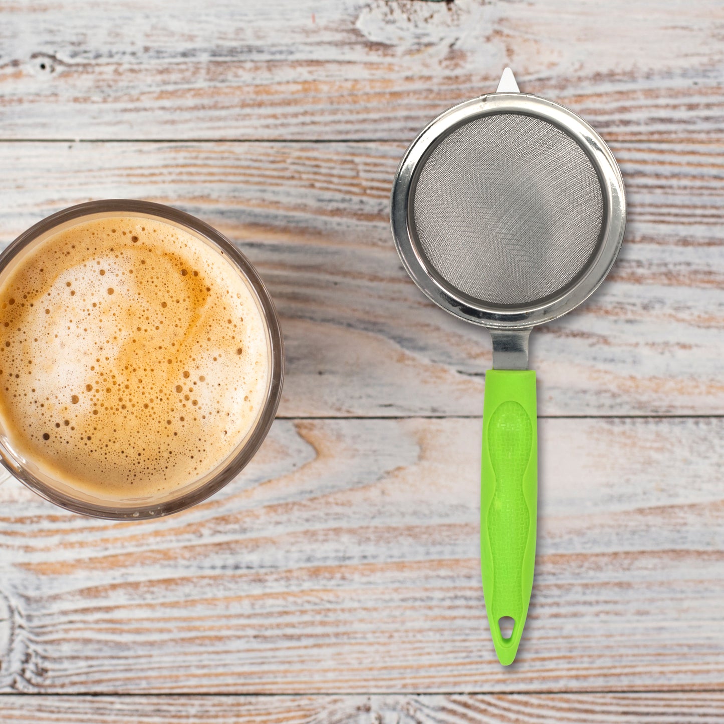 Wukusy tea and coffee strainer filter with stainless steel mesh, suitable for home kitchen brewing.