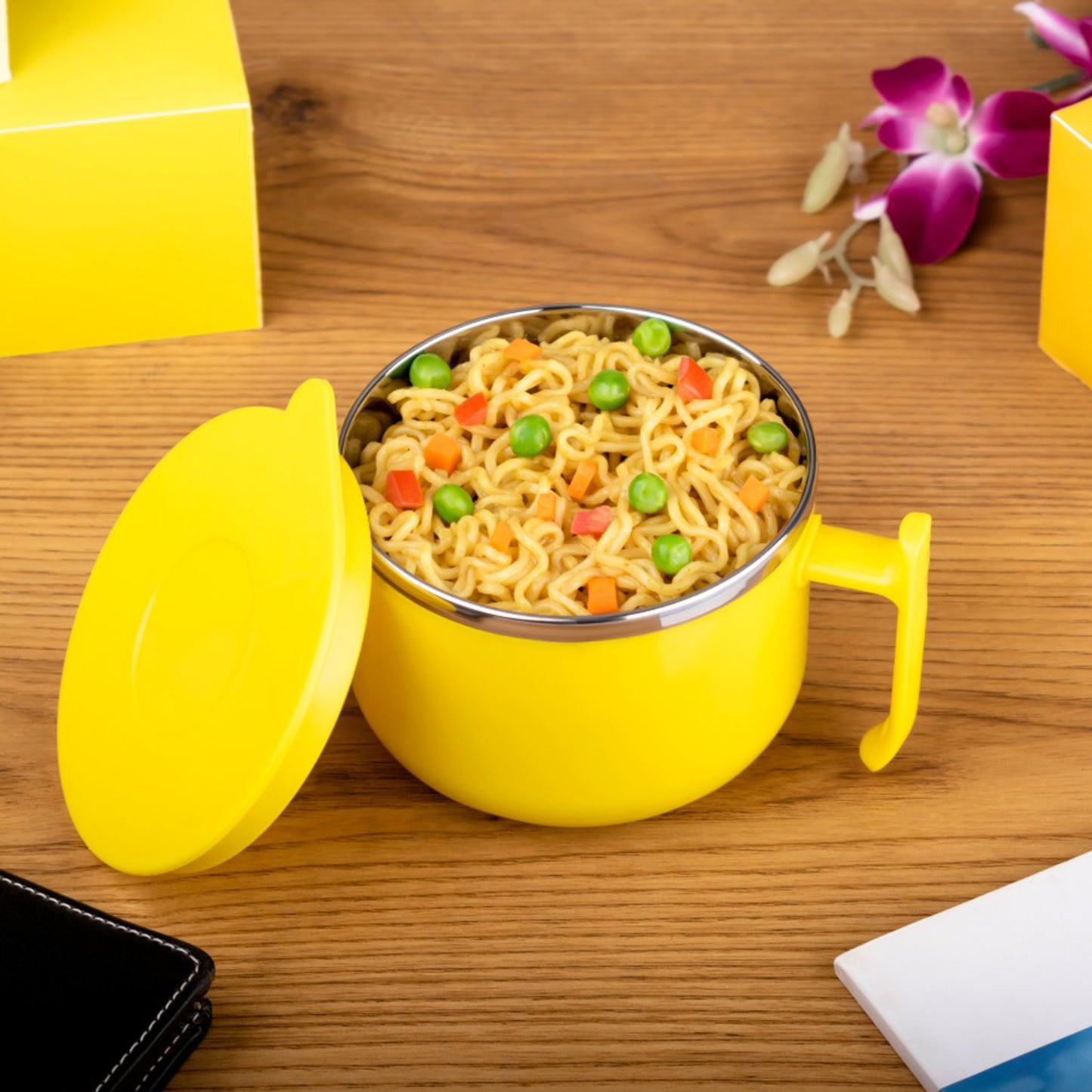 Wukusy Maggie Bowl with lid and handle, double-layer soup bowl for cereals, fruits, ramen, and beverages, dishwasher safe.