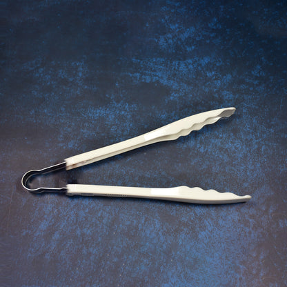 Wukusy plastic handle bread clamps and kitchen tongs for cooking and baking, with a sturdy grip and durable design.